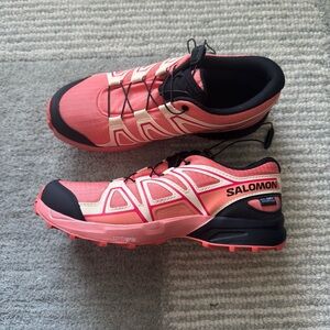 Salomon Speedcross Trail Running  shoes